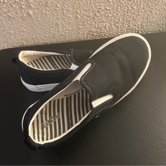 Taos Footwear Women’s Black Rubber Soul Slip-On Shoes - Picture 1 of 7